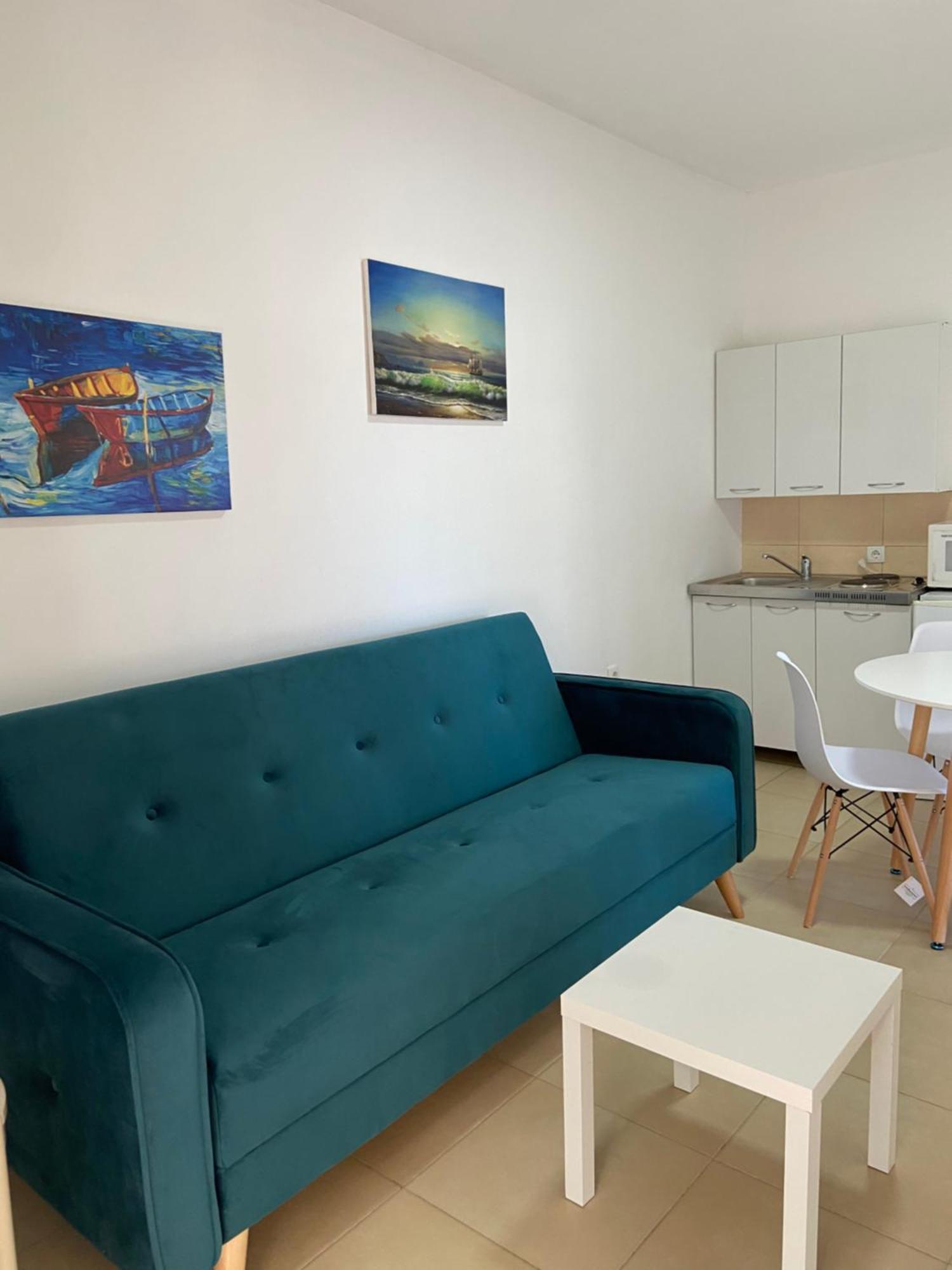 Montebello Inn Apartments 울친 외부 사진