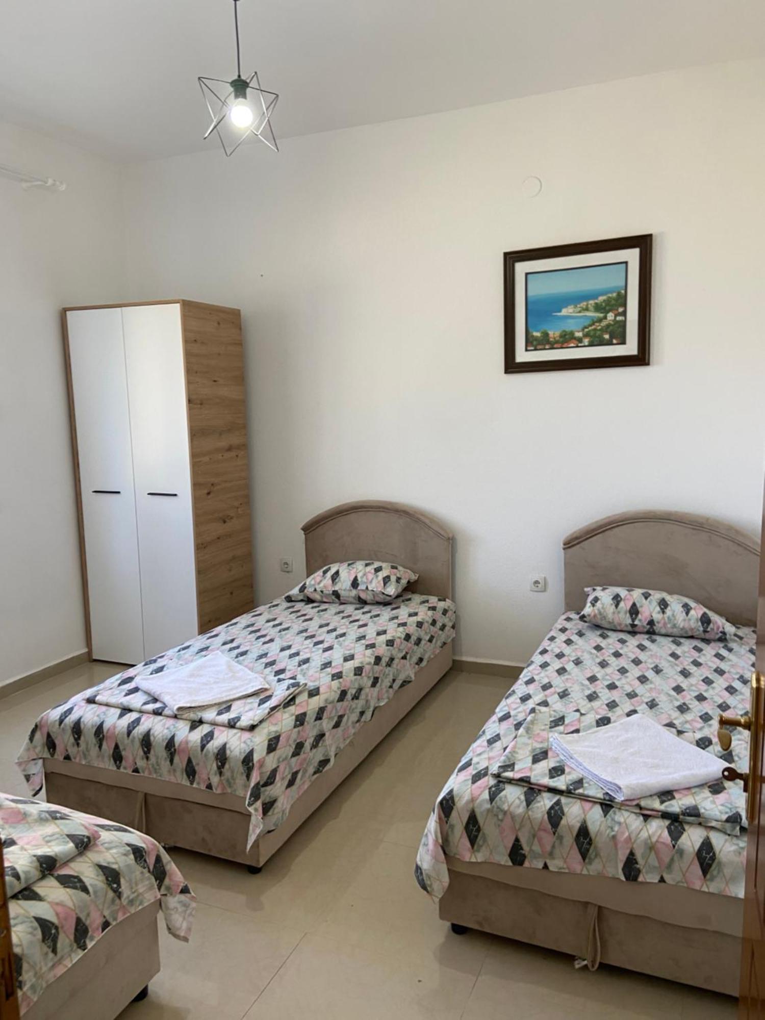 Montebello Inn Apartments 울친 외부 사진