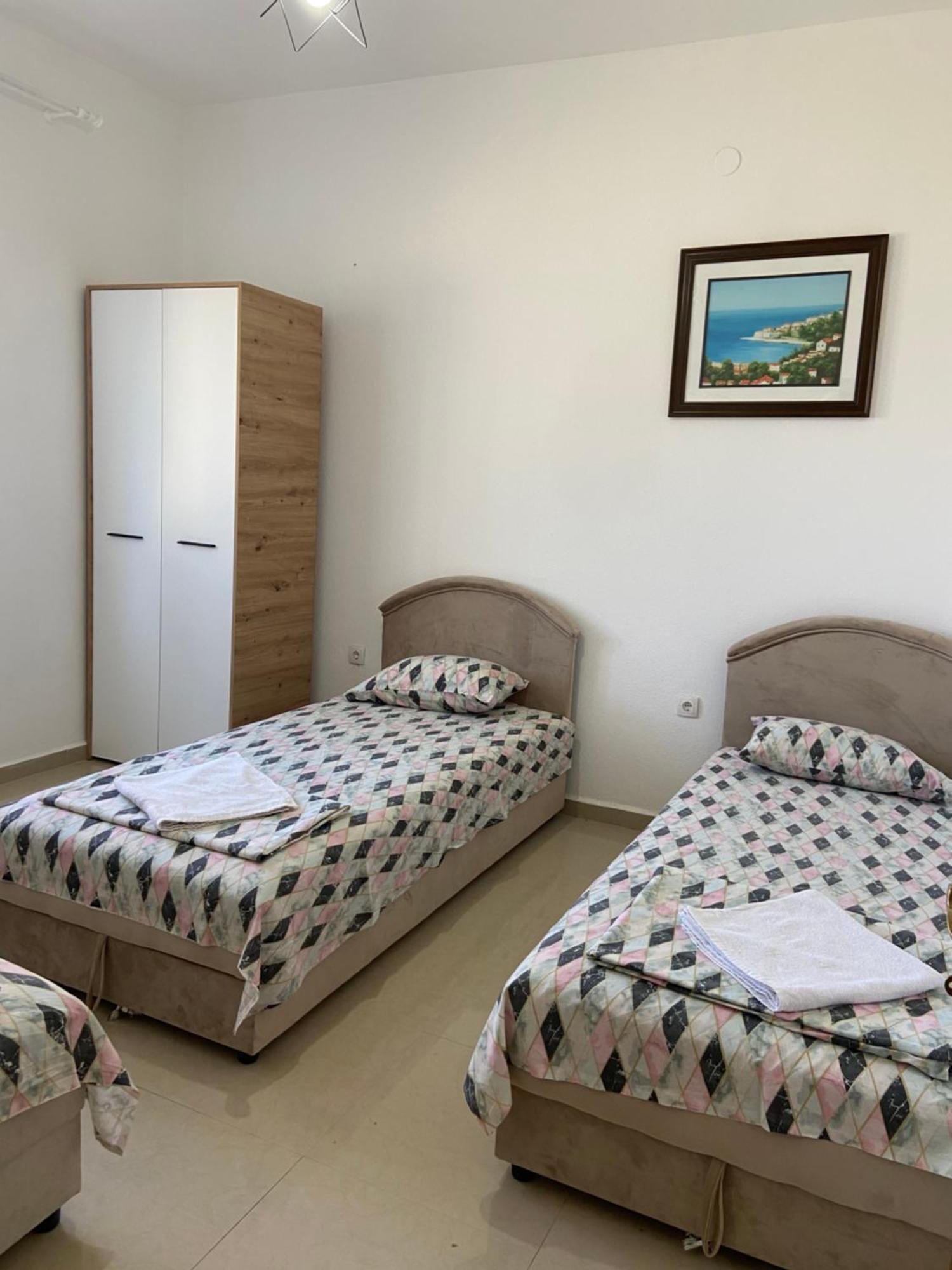 Montebello Inn Apartments 울친 외부 사진
