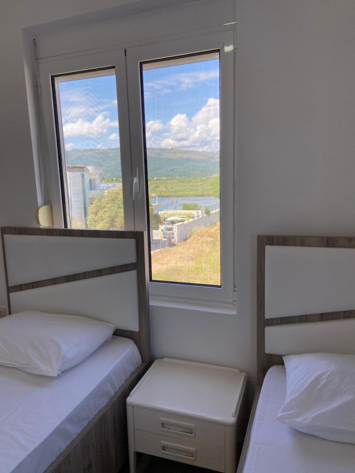 Montebello Inn Apartments 울친 외부 사진