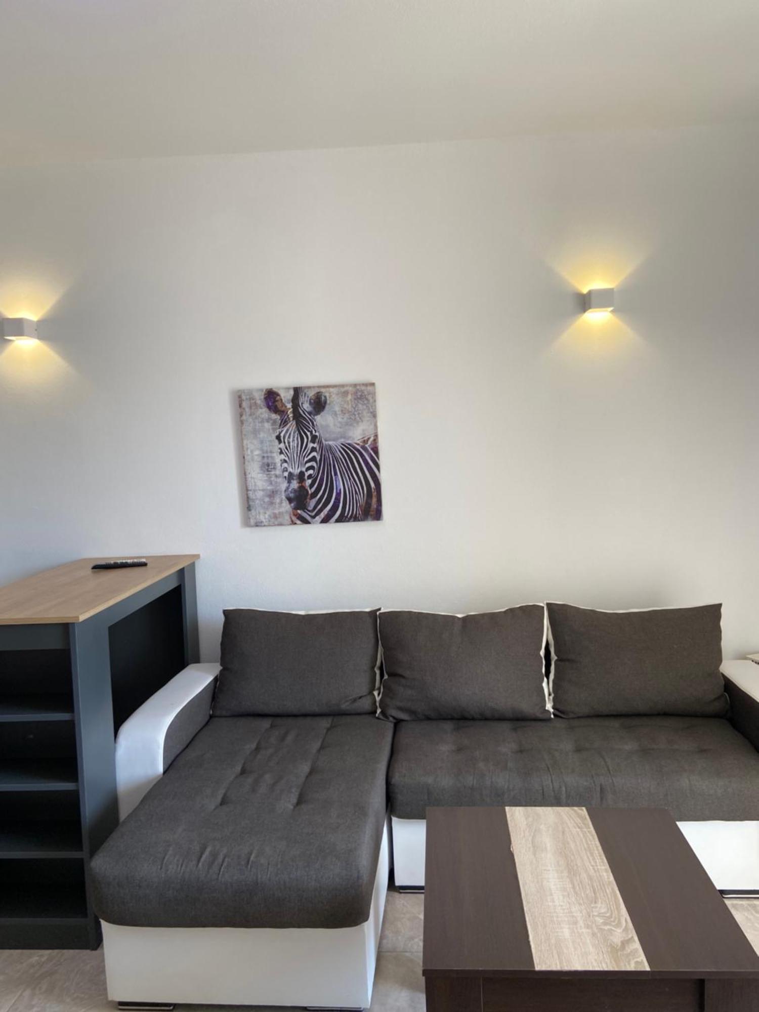 Montebello Inn Apartments 울친 외부 사진
