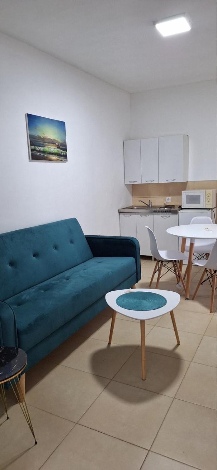 Montebello Inn Apartments 울친 외부 사진