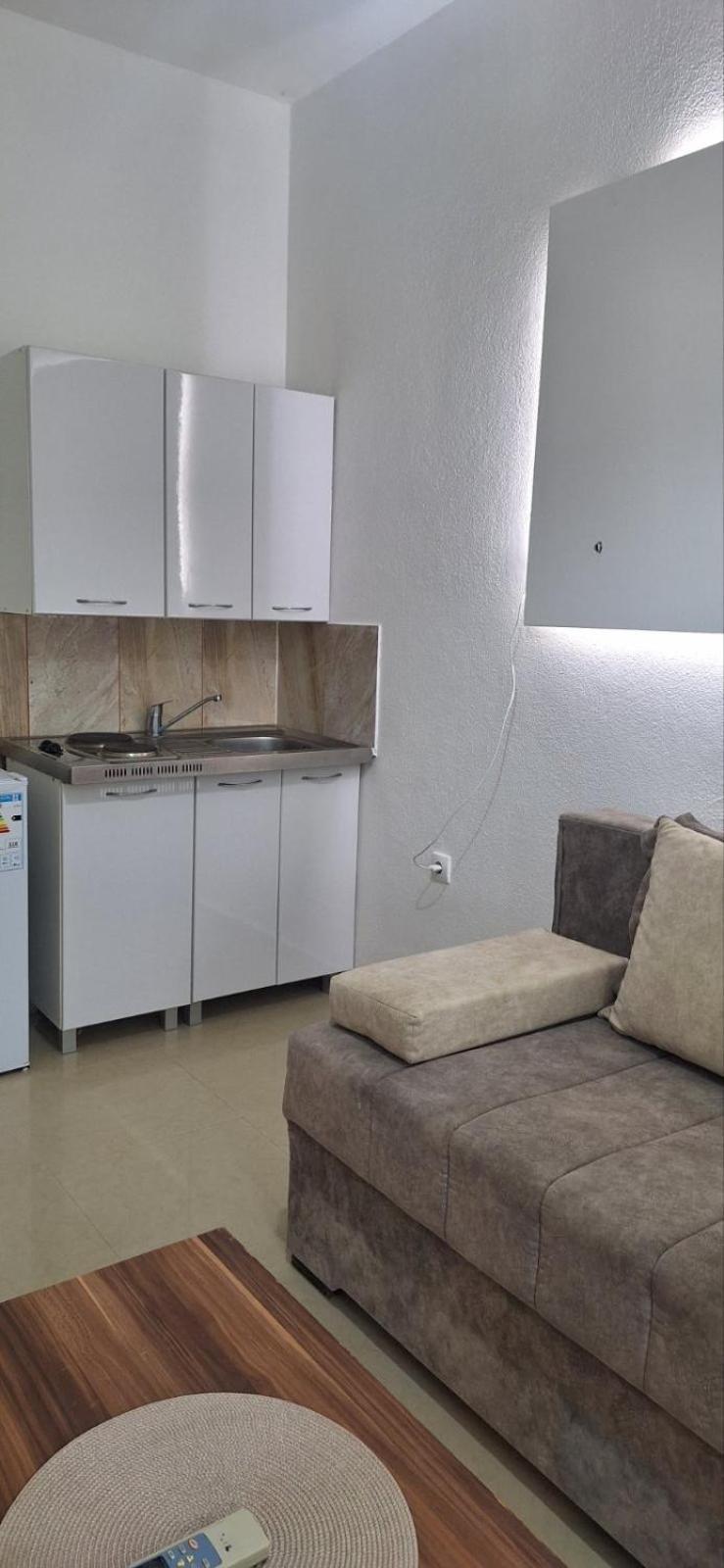 Montebello Inn Apartments 울친 외부 사진